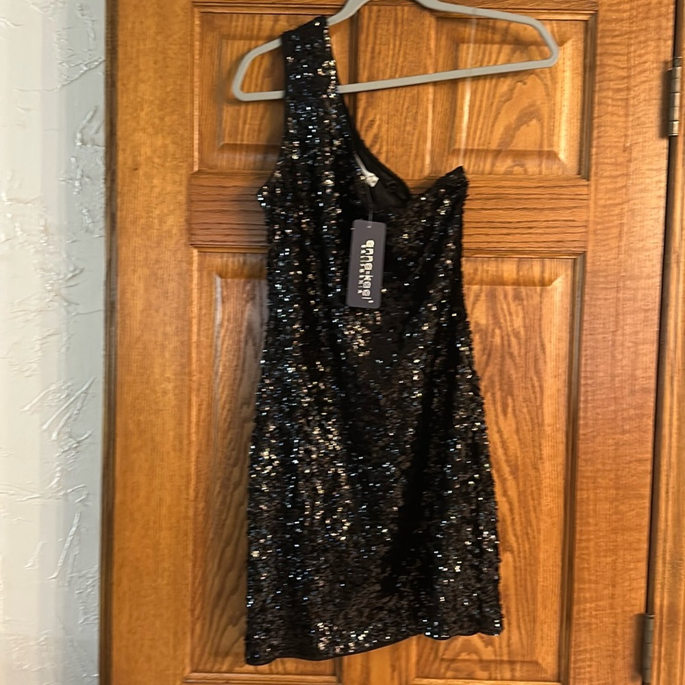 Anna-Kaci California size Medium Black Sequin one strap dress
